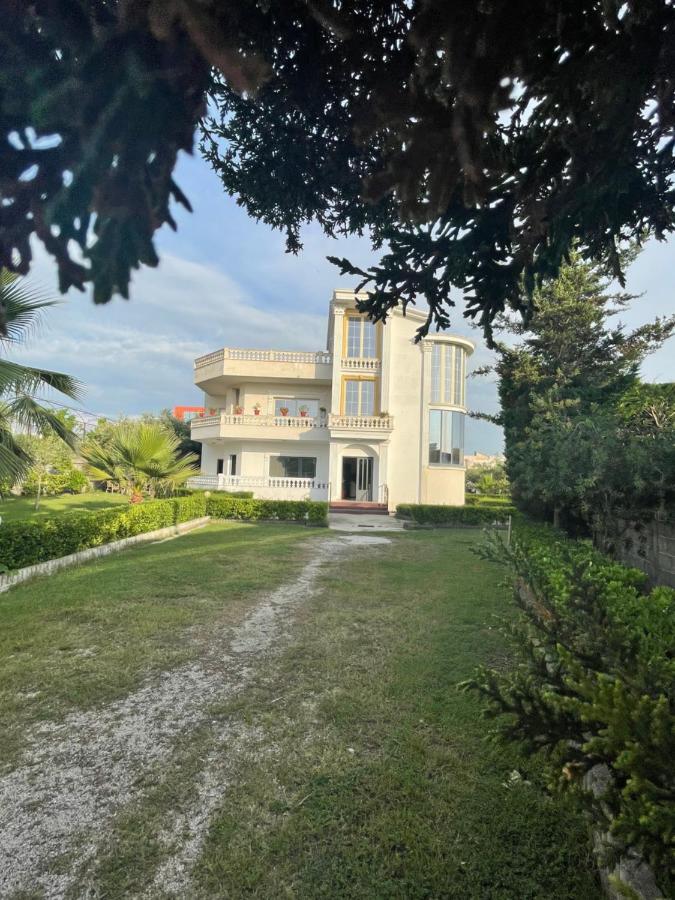 Vila Briart Lägenhet Durrës Exteriör bild
