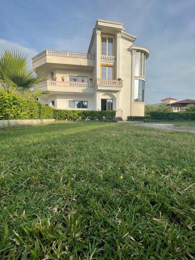 Vila Briart Lägenhet Durrës Exteriör bild